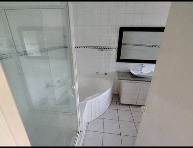 3 BEDROOM APARTMENT FOR SALE IN NEWSEL BEACH